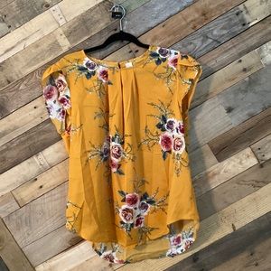 Light weight blouse size Xl